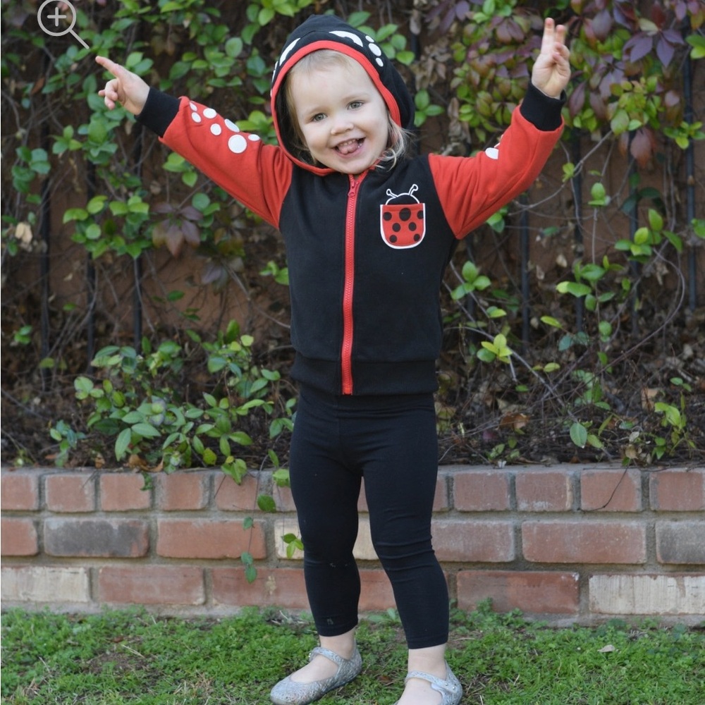 NWT Doodle pants ladybug hoodie 4T Backpack Attached red Black jacket coat kids